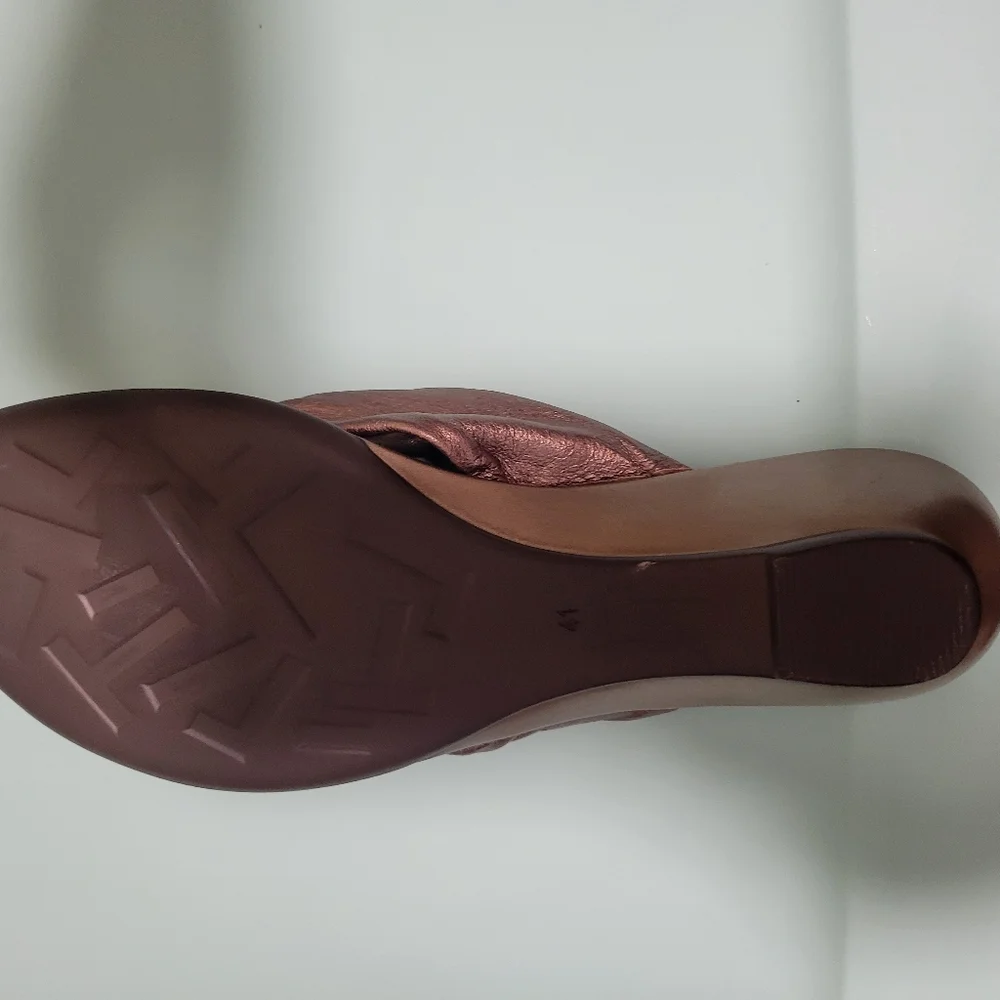 Sandals - Picture 2 of 2